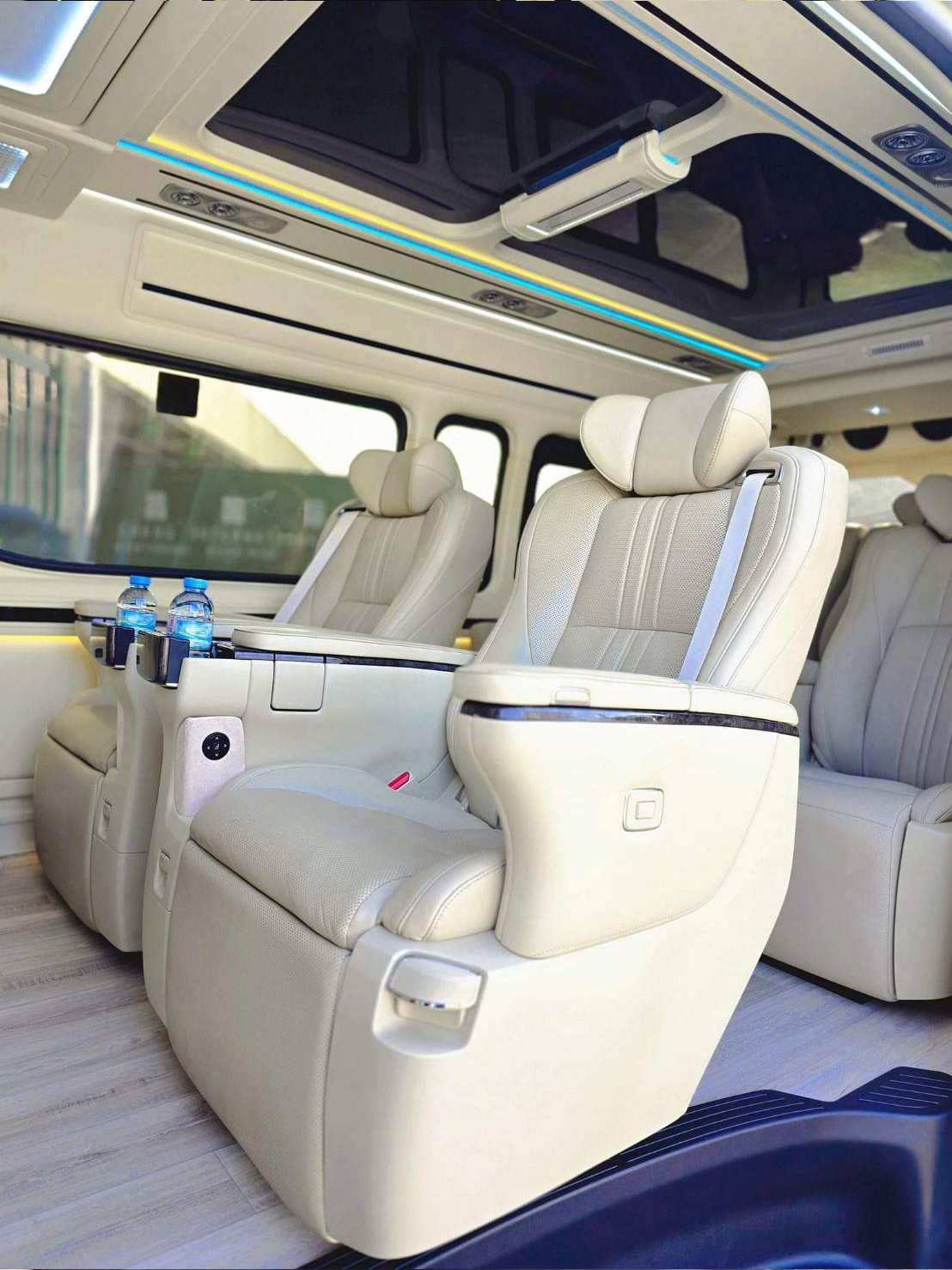 รถตู้เช่าเหมาสุราษฎร์ธานี 