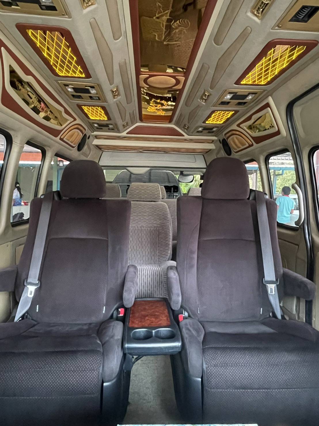 รถตู้สุราษฎร์ธานี