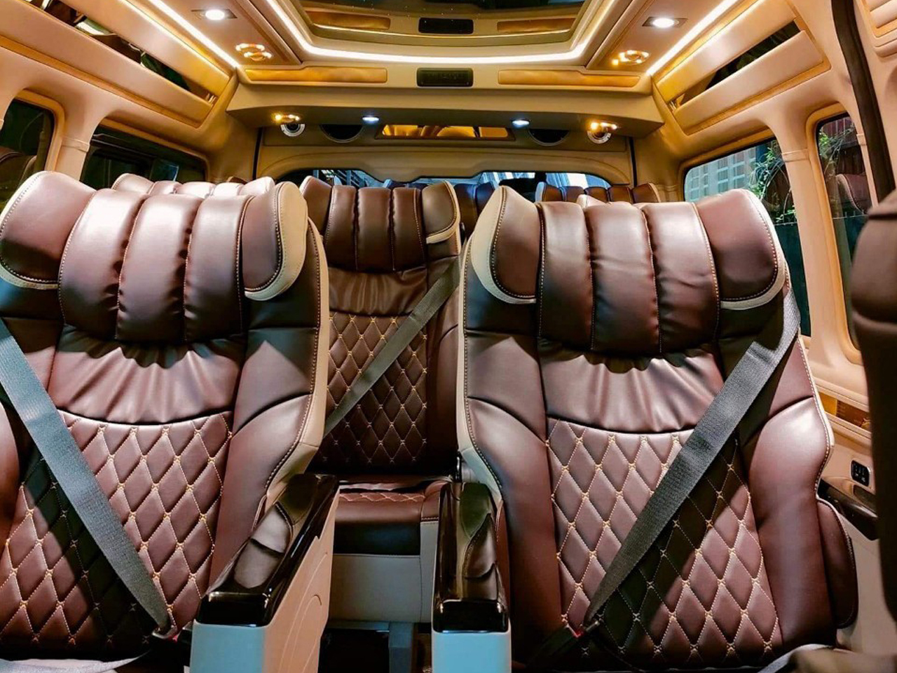 รถตู้รับส่งสุราษฎร์ธานี